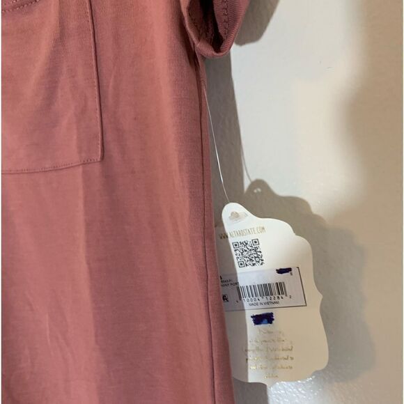 Altar’d State V-Neck Top color tawny port Side Slits Short Sleeves Sz Small NWT - Picture 2 of 7